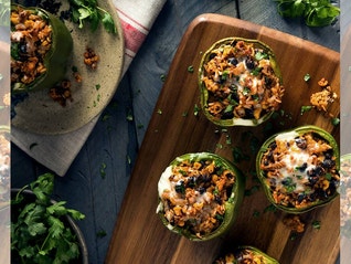 Lette og fyldte, bagte peberfrugter